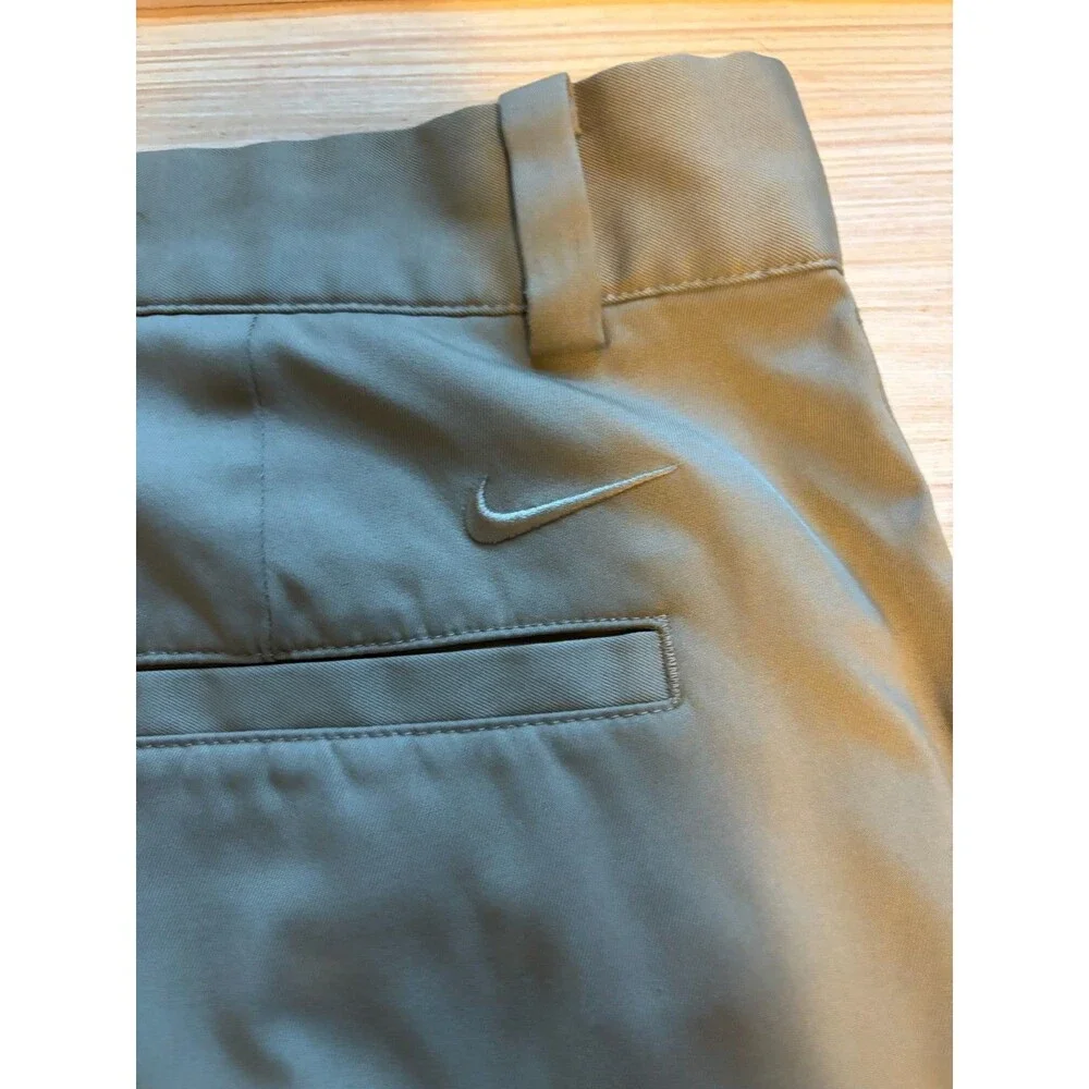 Nike Golf Tour Performance Dri-FIT Men’s 32x30 Khaki Flat Front Golf Pants